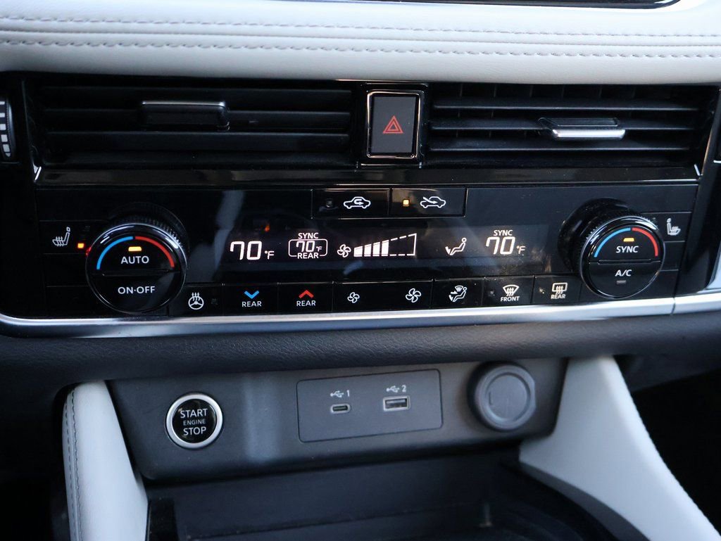 Used 2023 Nissan Rogue SL w/ SL Premium Package image 24