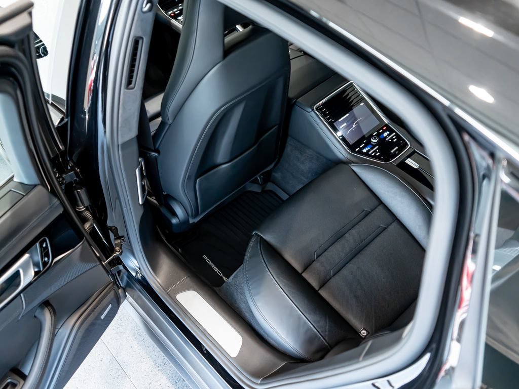 Certified 2018 Porsche Panamera Turbo AWD/4WD image 20
