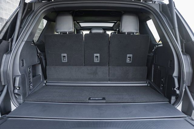 New 2026 Ford Expedition Platinum w/ Stealth Performance Package image 12
