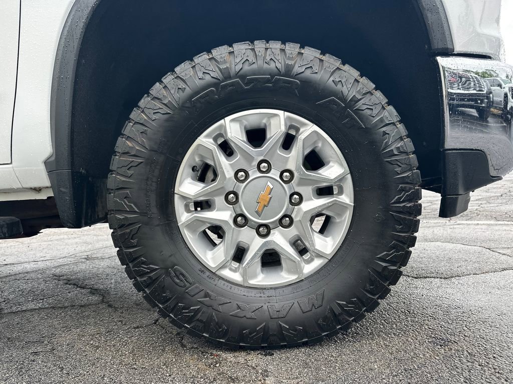 Used 2023 Chevrolet Silverado 2500 LT w/ Convenience Package AWD/4WD image 13