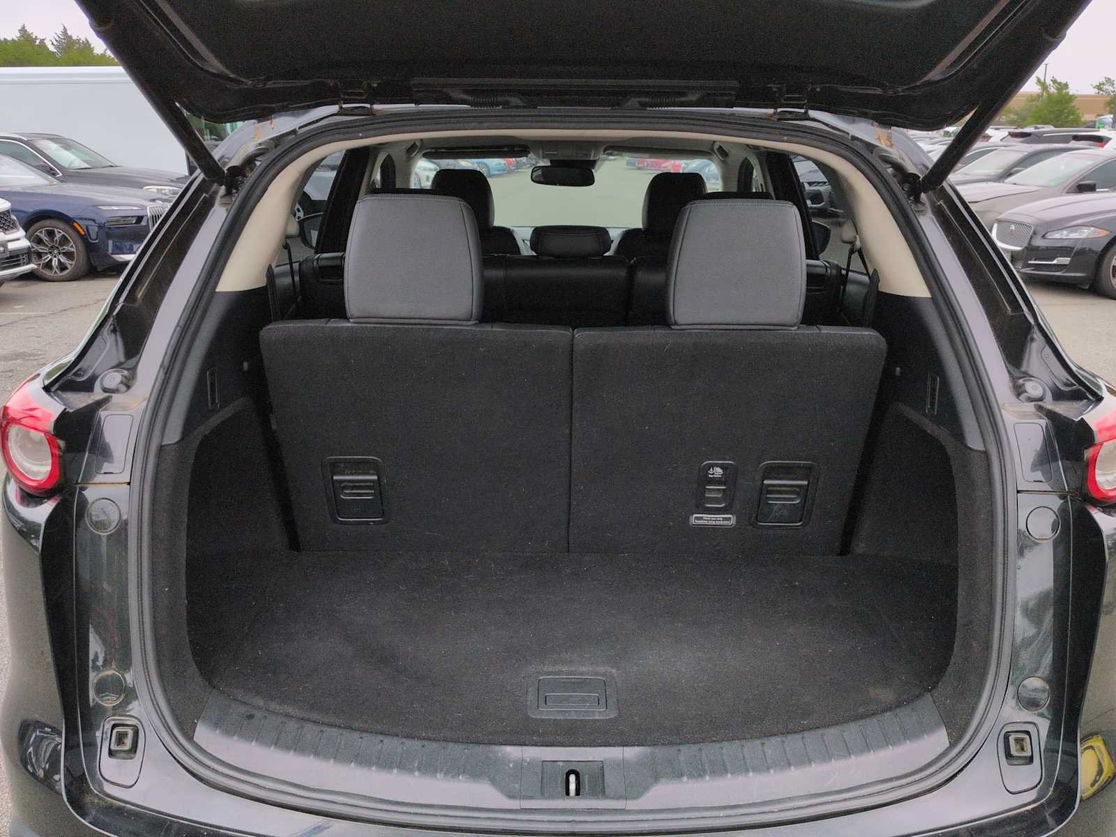 Used 2018 MAZDA CX-9 Touring AWD/4WD image 34