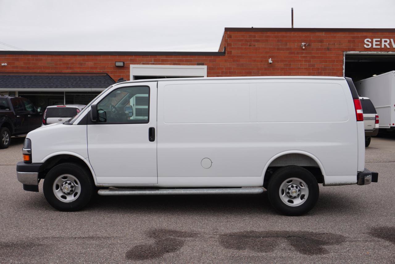 Used 2025 Chevrolet Express 2500 w/ Driver Convenience Package RWD image 2