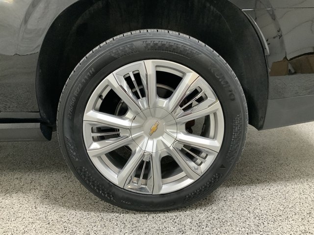 Used 2022 Chevrolet Suburban High Country w/ Max Trailering Package AWD/4WD image 11