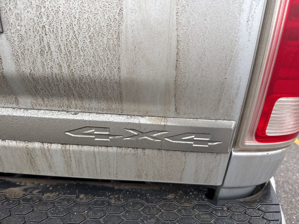 Used 2017 RAM 3500 Laramie Longhorn image 11