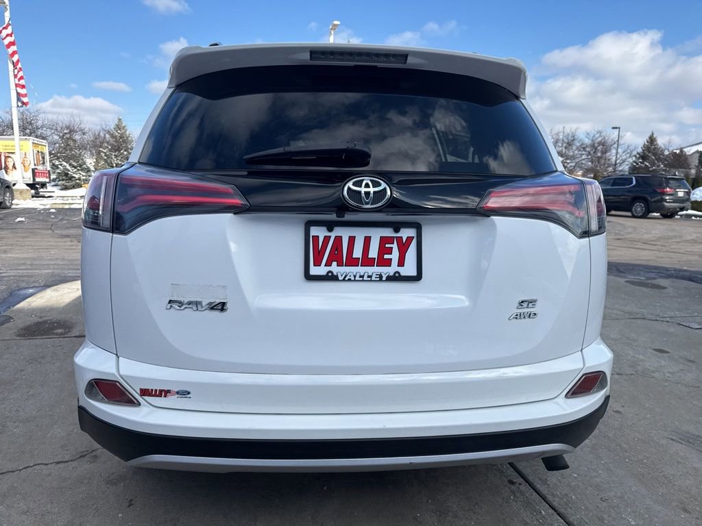 Used 2016 Toyota RAV4 SE image 8