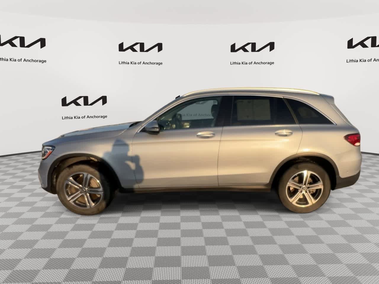 Used 2022 Mercedes-Benz GLC 300 4MATIC image 6