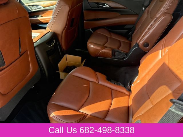 Used 2020 Cadillac Escalade Premium Luxury AWD/4WD image 17