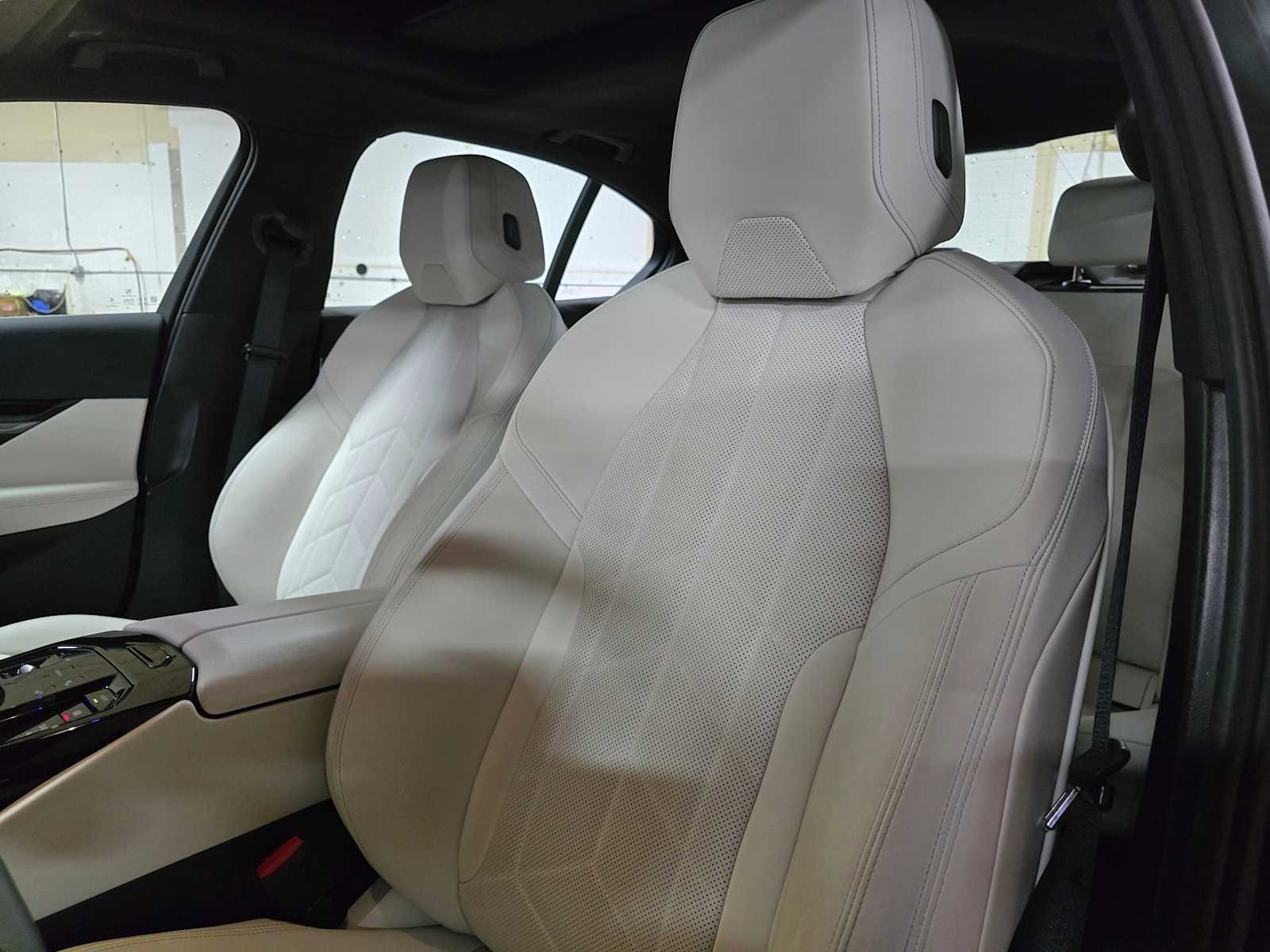 Used 2024 BMW 530i xDrive w/ Convenience Package image 47