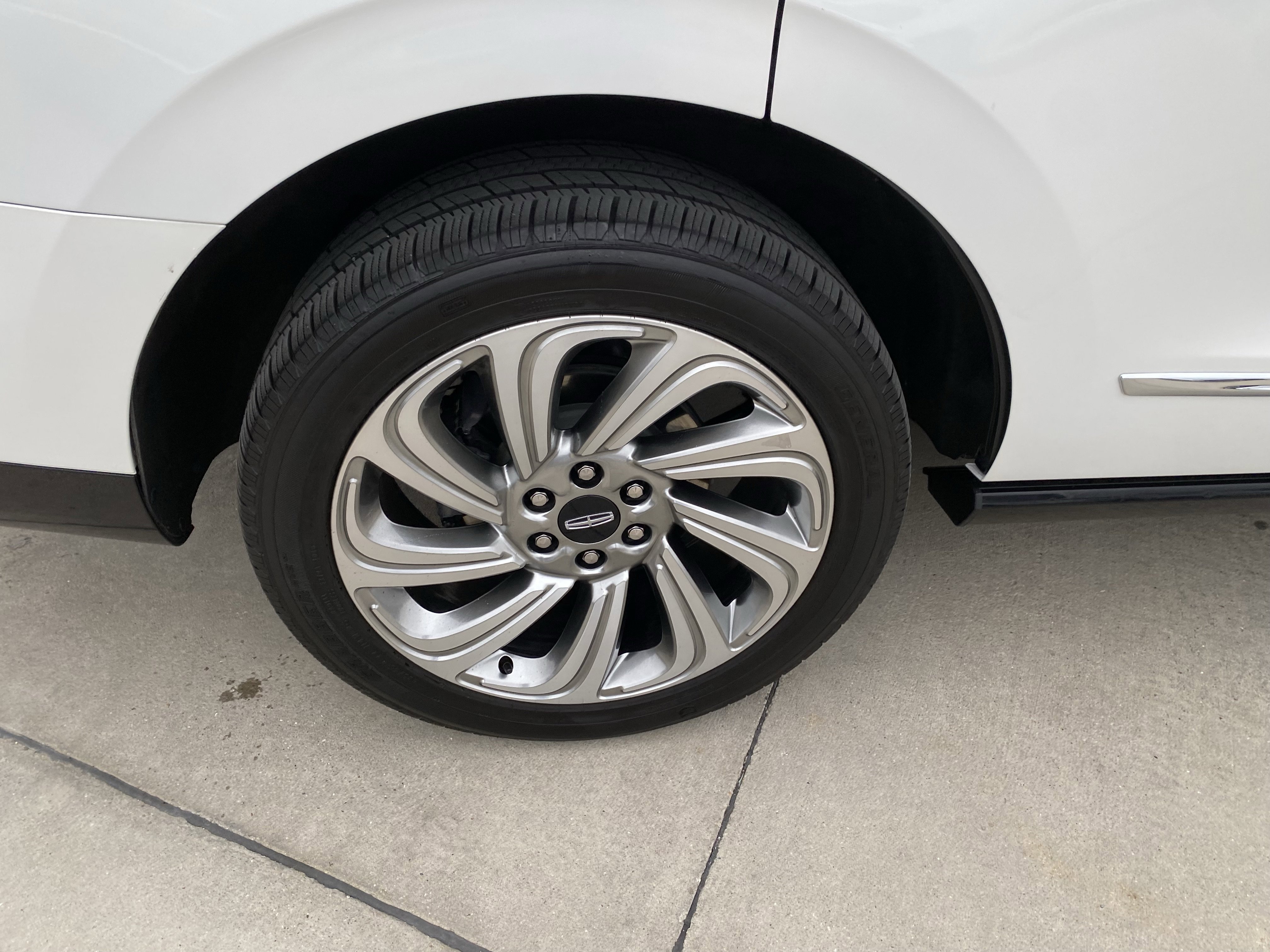 Used 2024 Lincoln Navigator Premiere image 5