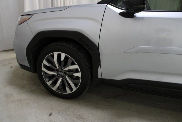 Used 2025 Subaru Forester Touring w/ Popular Package - Touring image 10