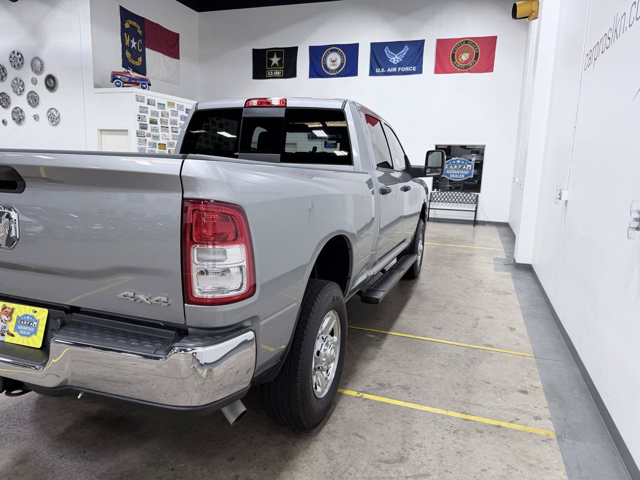 Used 2024 RAM 2500 Tradesman w/ Chrome Appearance Group AWD/4WD image 22