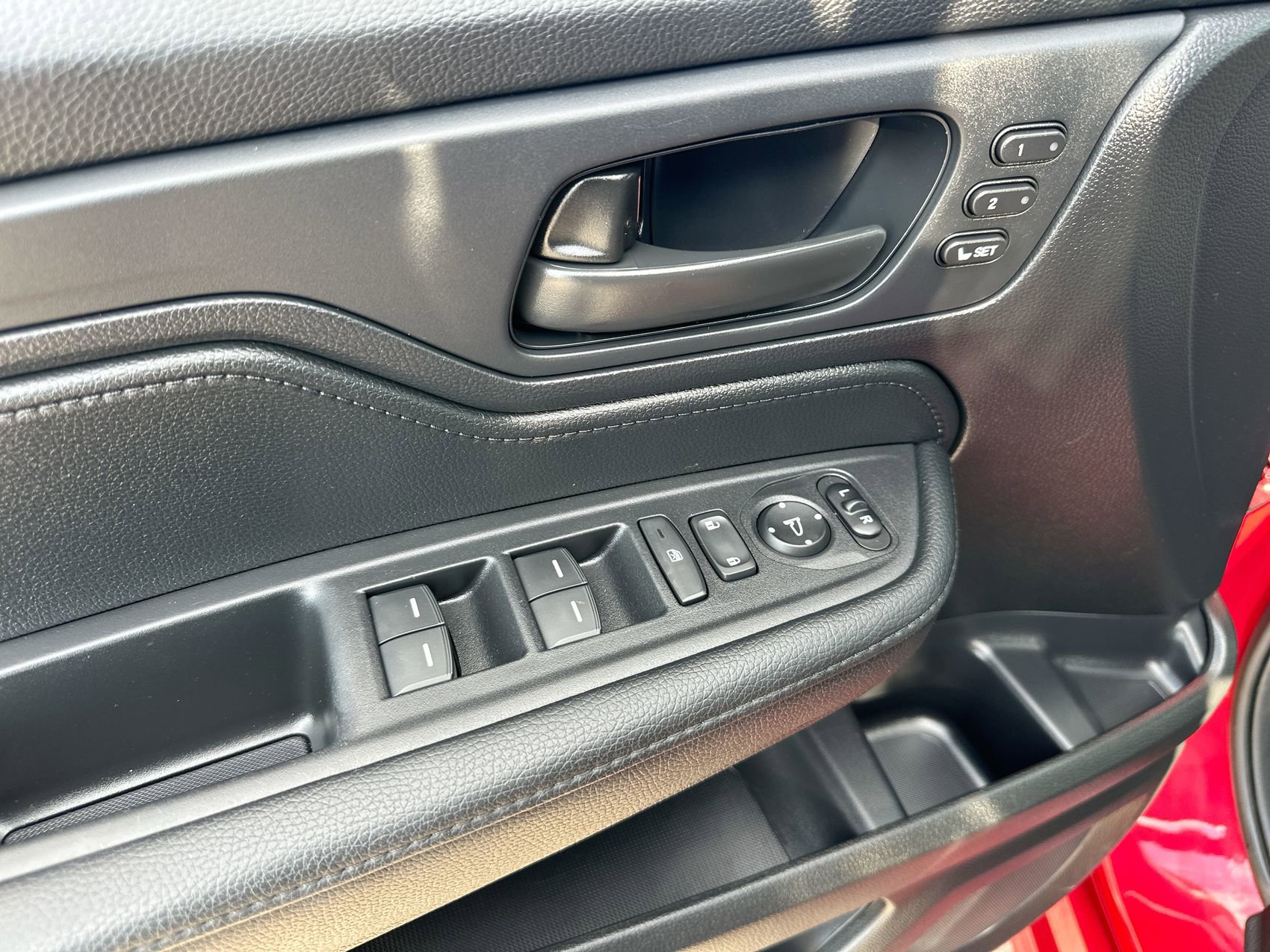 Used 2025 Honda Odyssey Sport-L image 13