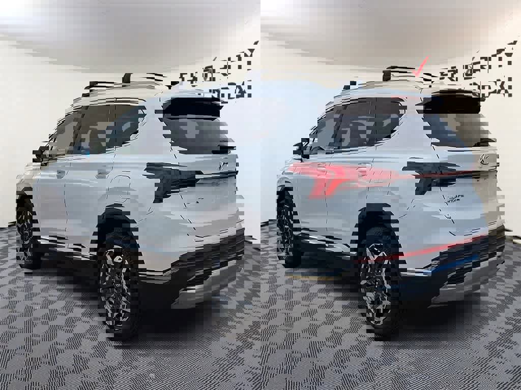 Used 2021 Hyundai Santa Fe Limited image 6