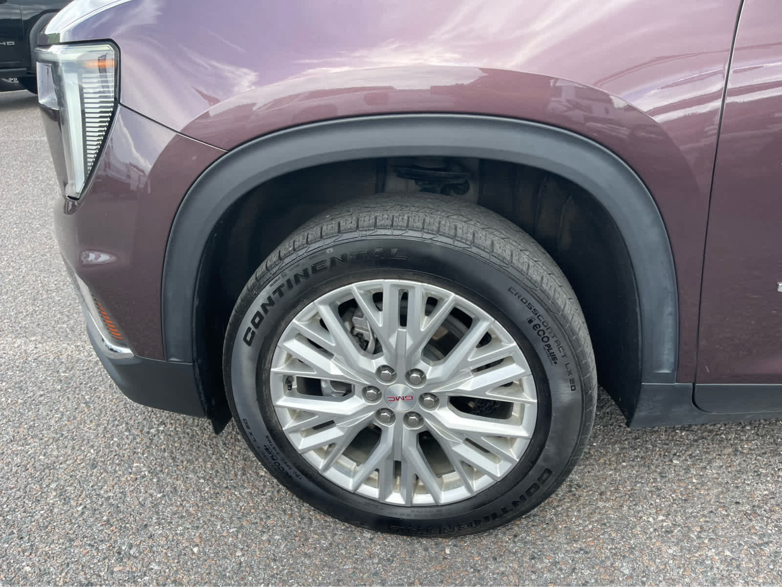 Used 2024 GMC Acadia Elevation w/ Luxury Package AWD/4WD image 9