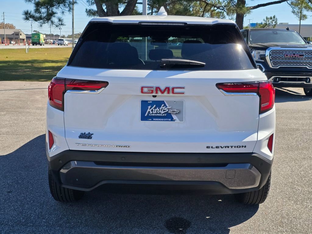 Used 2025 GMC Terrain Elevation image 4