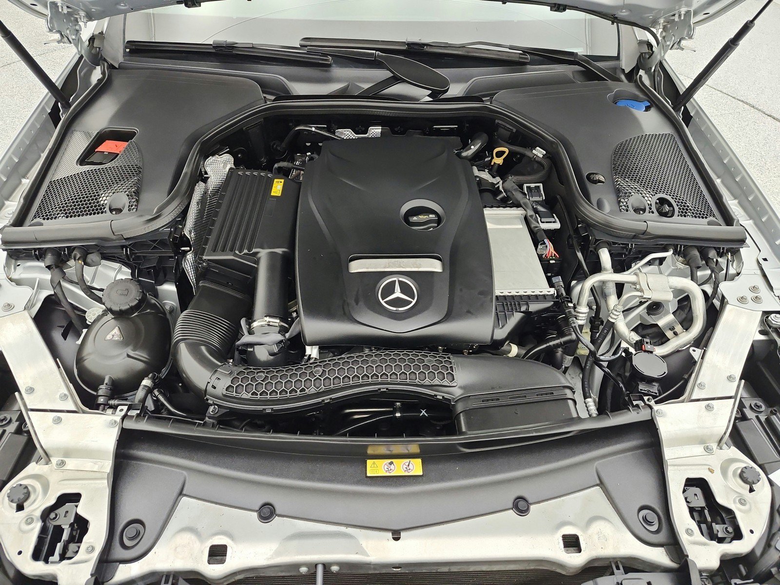 Used 2019 Mercedes-Benz E 300 image 18