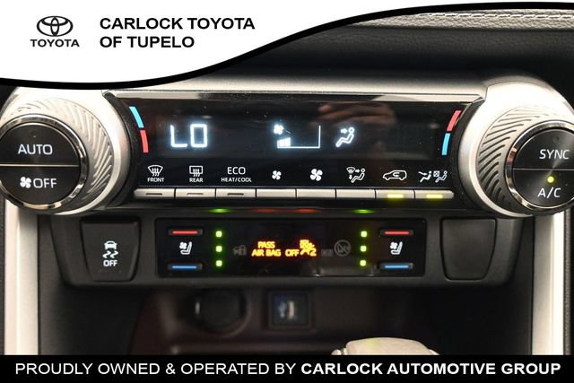 Used 2024 Toyota RAV4 Limited AWD/4WD image 31