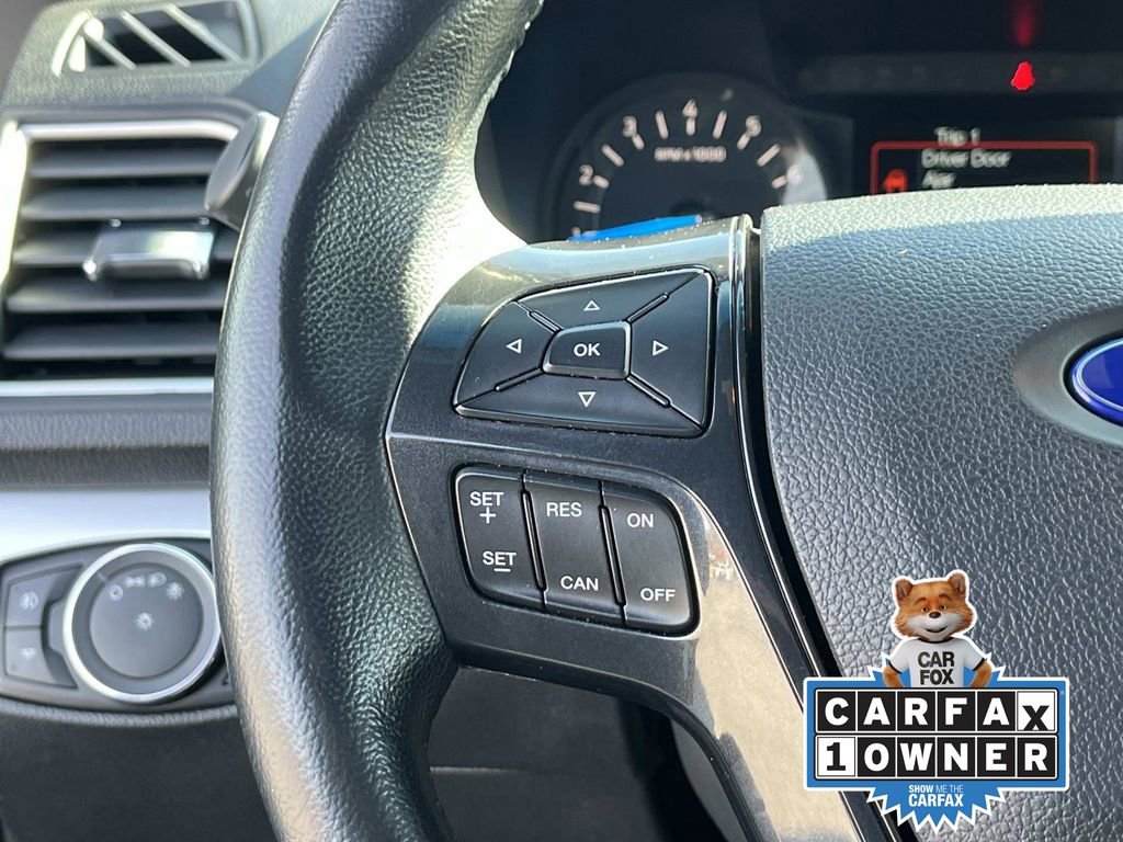 Used 2017 Ford Explorer XLT image 30