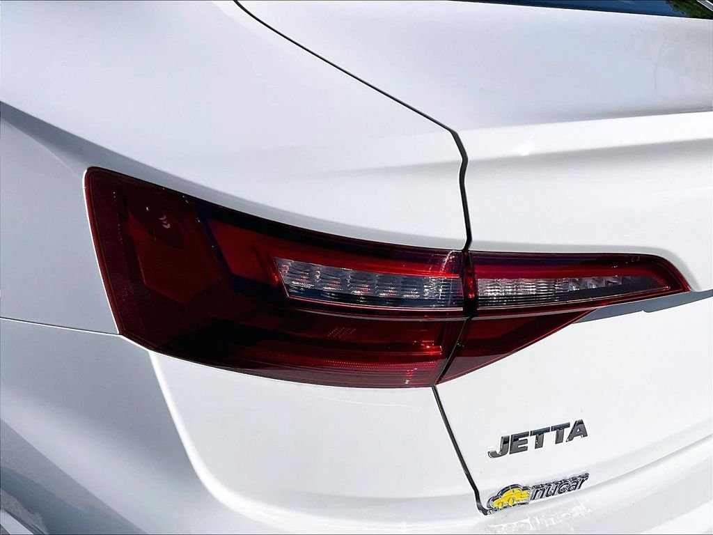 Used 2021 Volkswagen Jetta R-Line FWD image 30