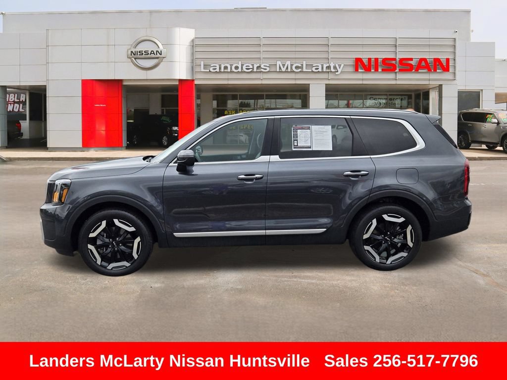 Used 2024 Kia Telluride S FWD image 8
