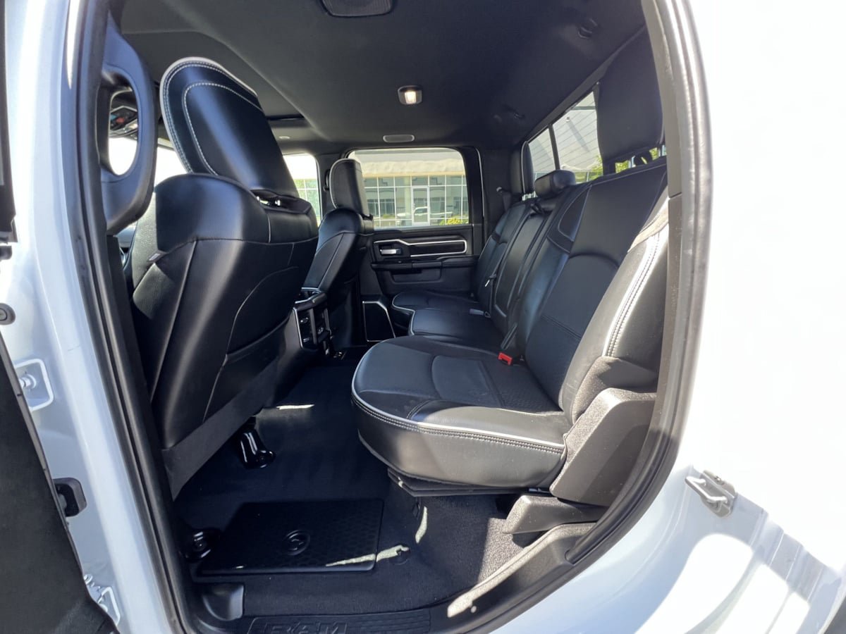 Used 2025 RAM 2500 Laramie AWD/4WD image 17