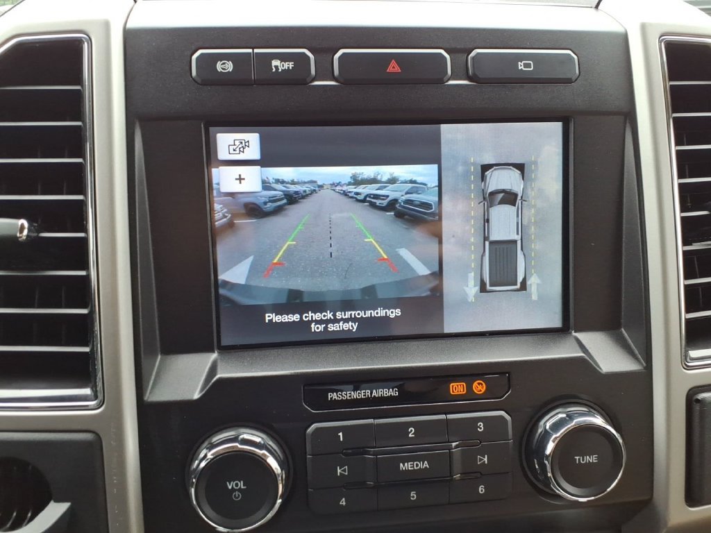 Used 2019 Ford F350 Lariat w/ Chrome Package RWD image 32