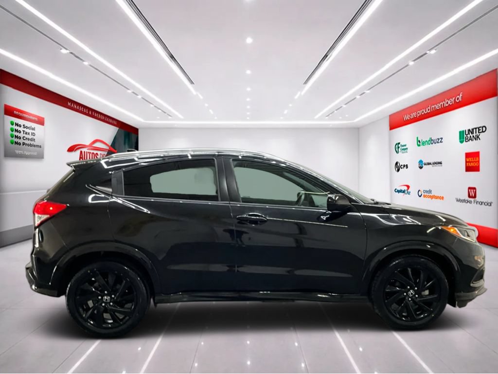 Used 2022 Honda HR-V Sport image 9