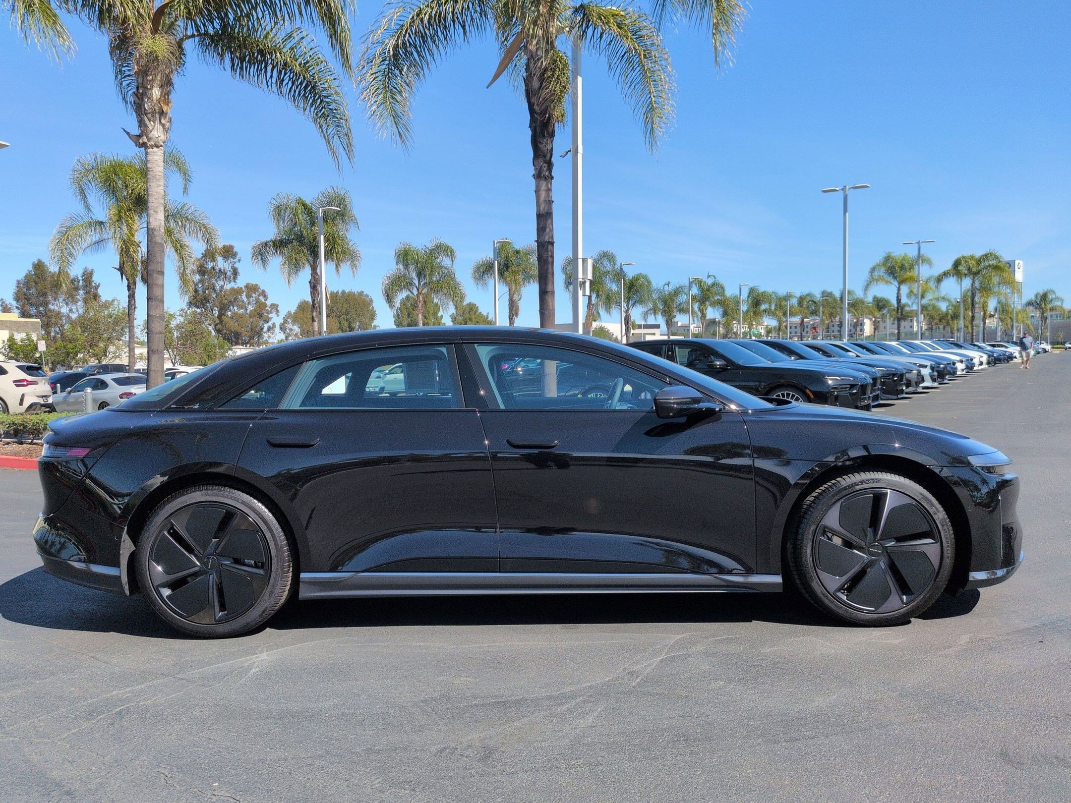 Used 2024 Lucid Air Touring image 11