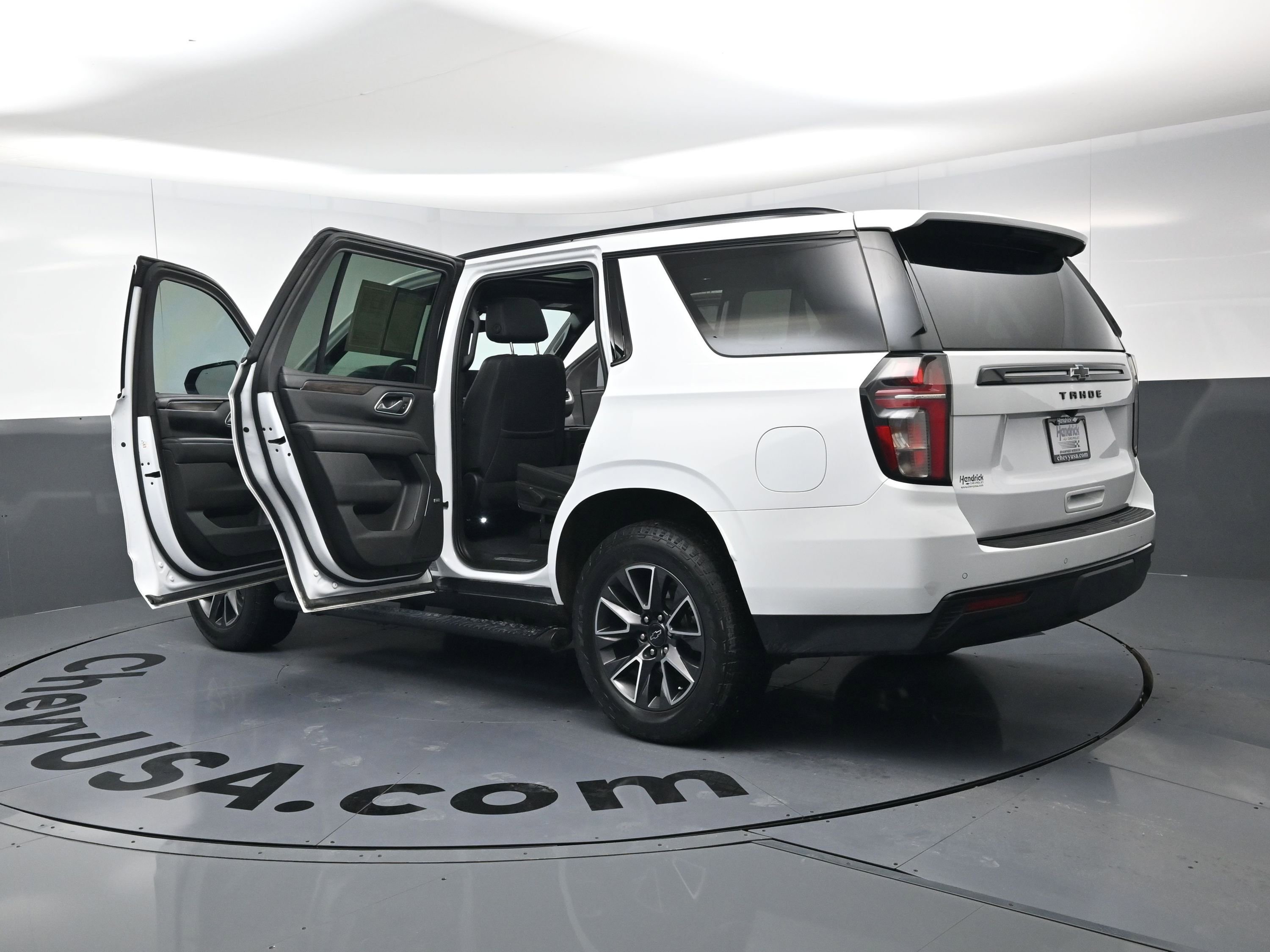 Certified 2023 Chevrolet Tahoe Z71 w/ Luxury Package image 28