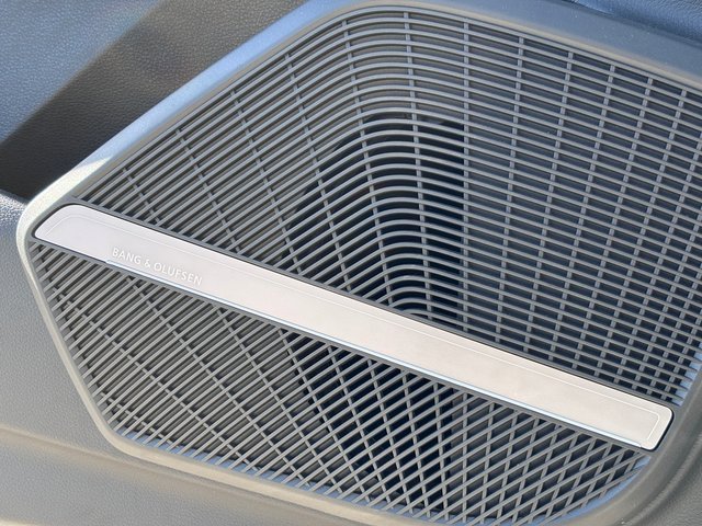 Used 2023 Audi SQ5 Premium Plus w/ Premium Plus Package image 22