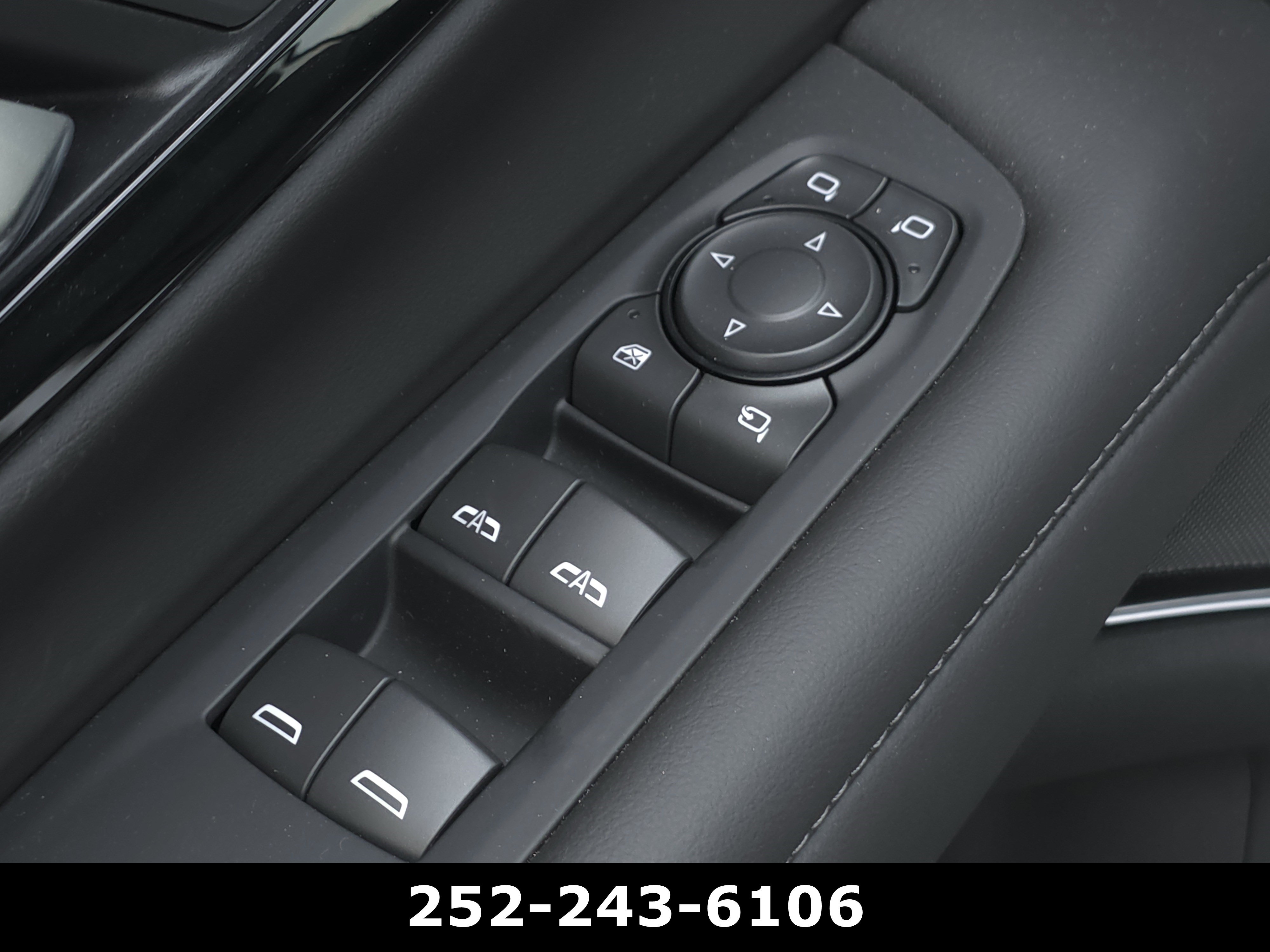 Used 2025 Chevrolet Suburban Z71 w/ Z71 Off-Road Package AWD/4WD image 30