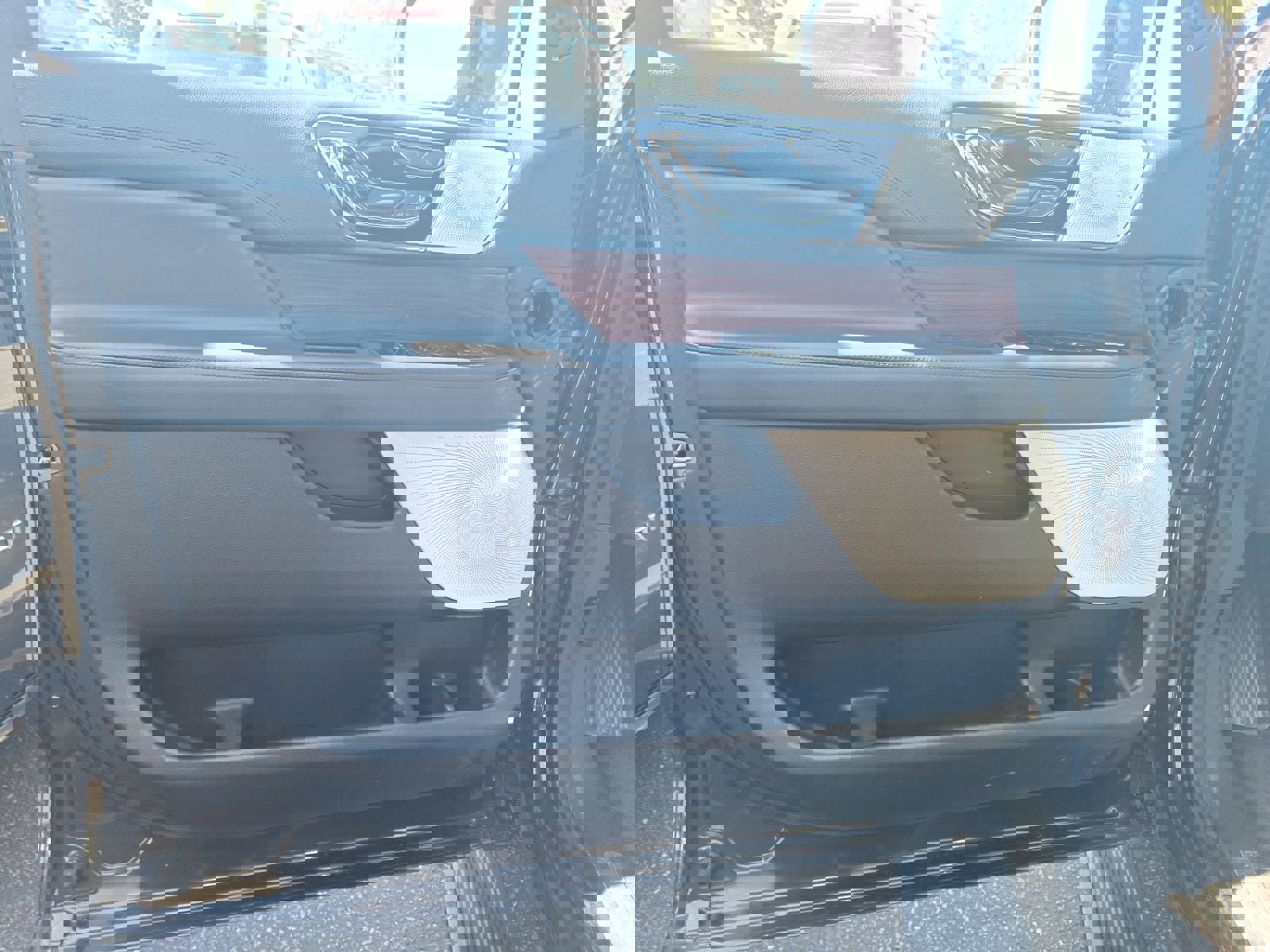 Used 2023 Lincoln Navigator Reserve image 10