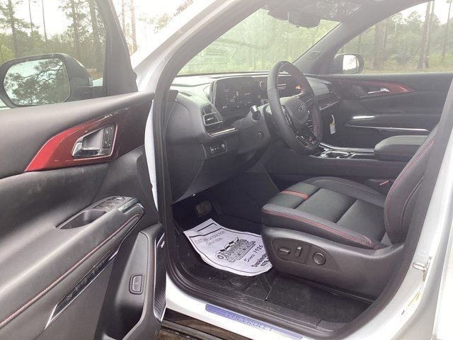 New 2026 Chevrolet Traverse RS w/ LPO, Floor Liner Package FWD image 10