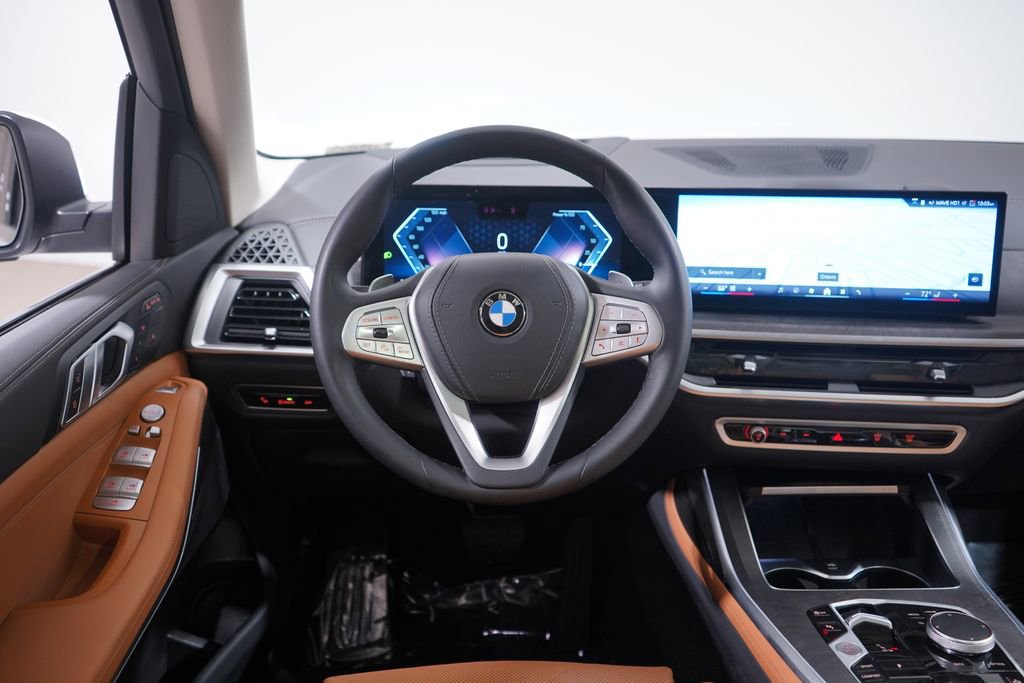 Used 2024 BMW X7 xDrive40i image 12