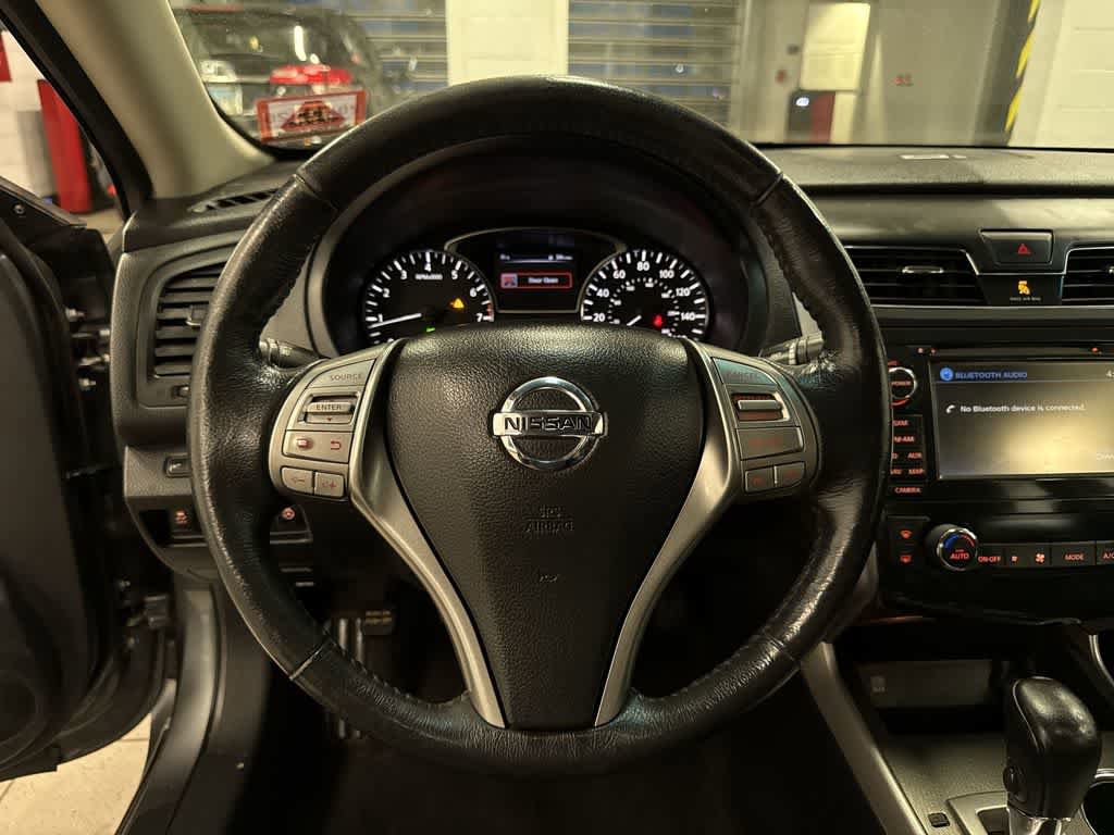 Used 2015 Nissan Altima 2.5 SL w/ Technology Package FWD image 18