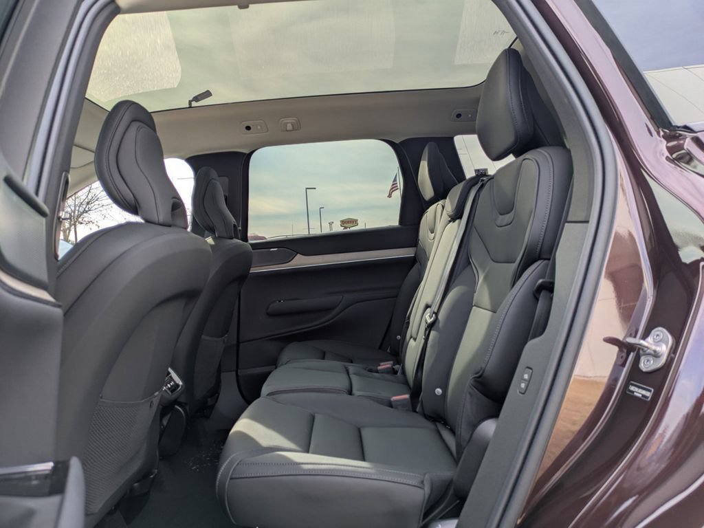 New 2025 Volvo EX90 Ultra AWD/4WD image 15