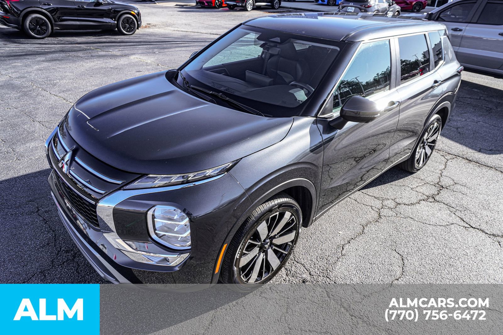 Used 2025 Mitsubishi Outlander SE image 20