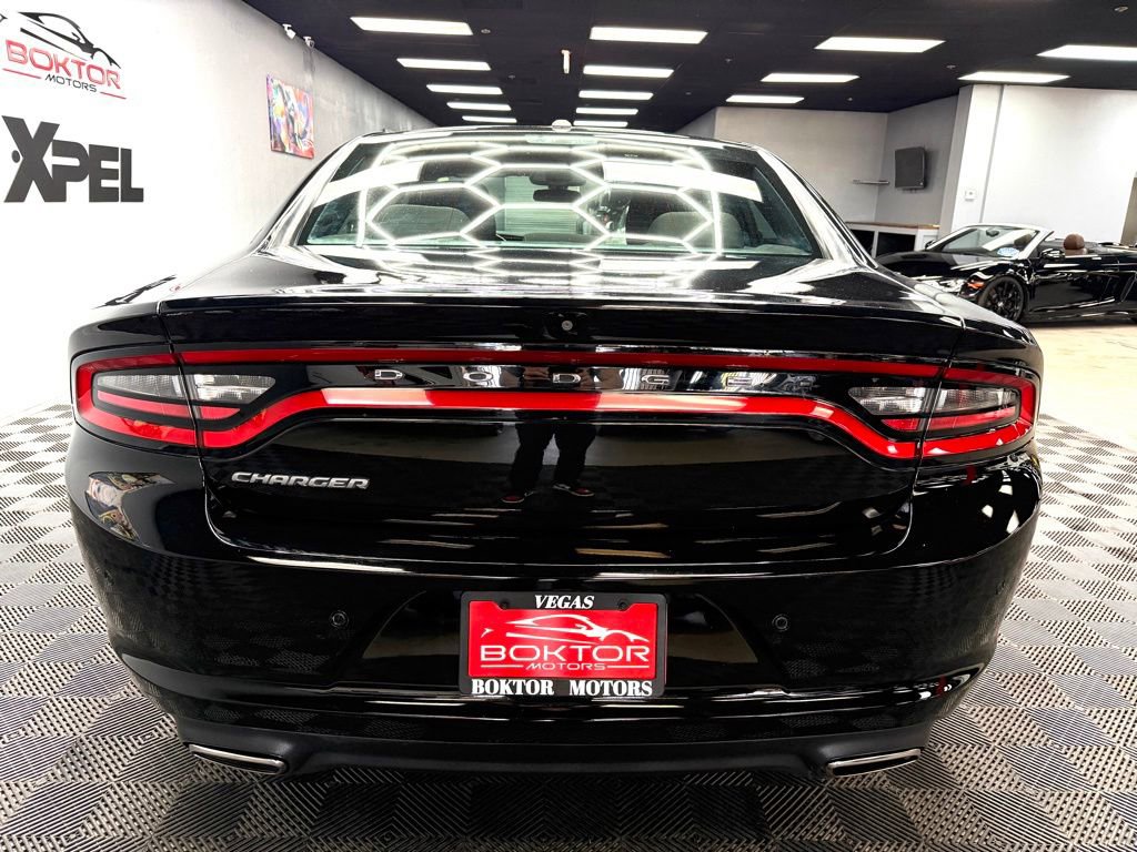 Used 2022 Dodge Charger SXT RWD image 12