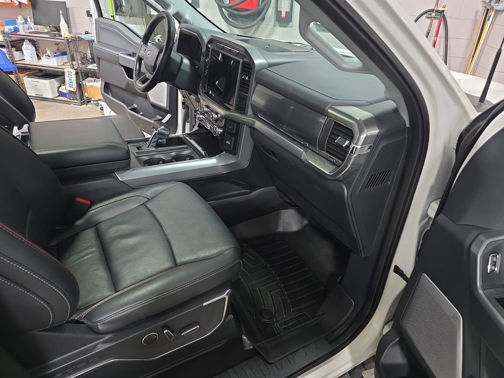 Used 2021 Ford F150 Lariat w/ Equipment Group 502A High image 10