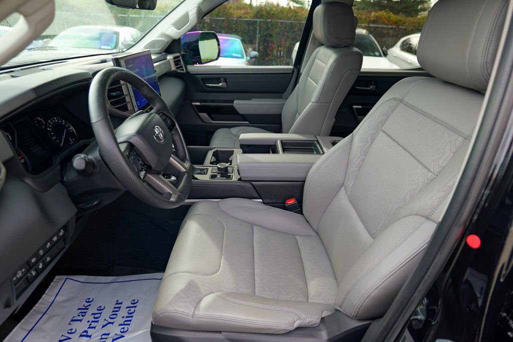 Used 2023 Toyota Tundra Limited image 22