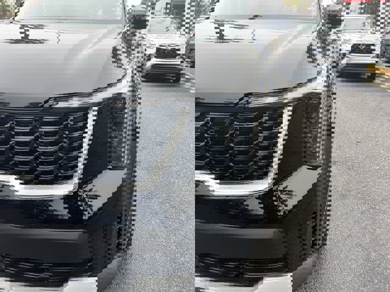 Used 2025 Kia Sorento LX image 5