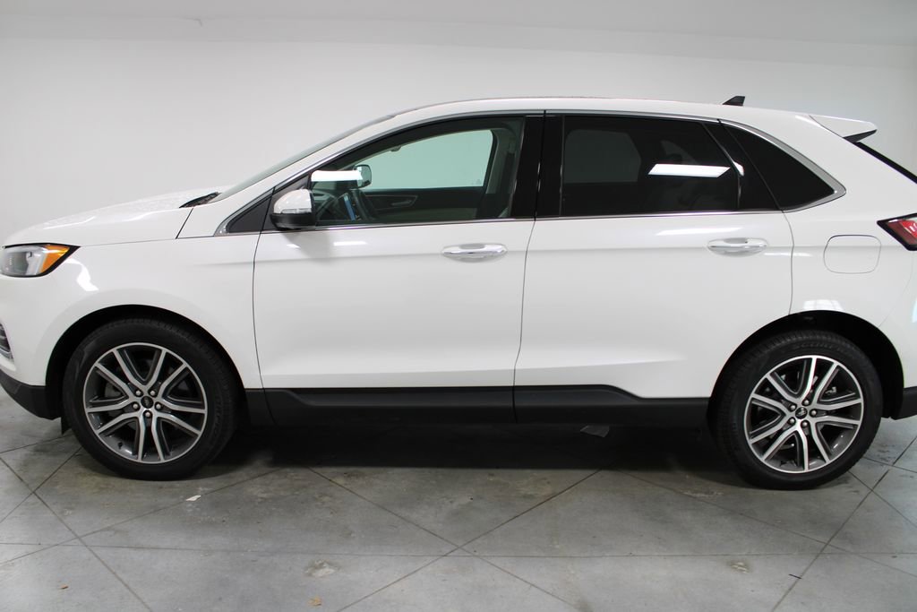 Used 2022 Ford Edge SE w/ Black Appearance Package image 6