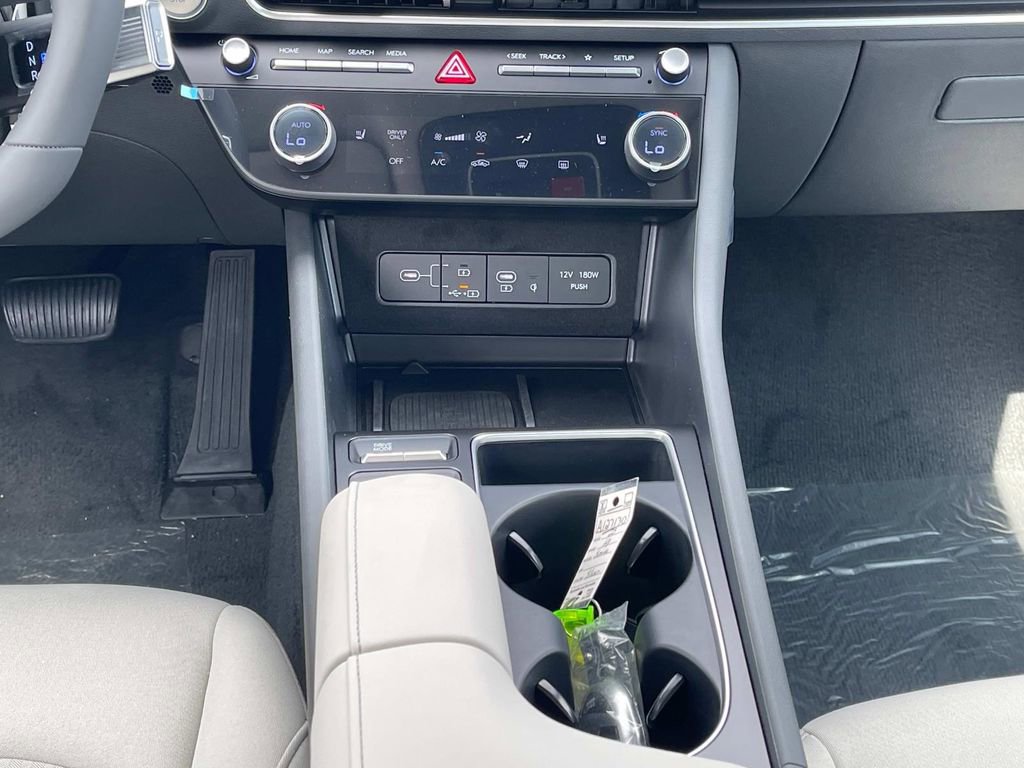 New 2025 Hyundai Sonata SEL image 25