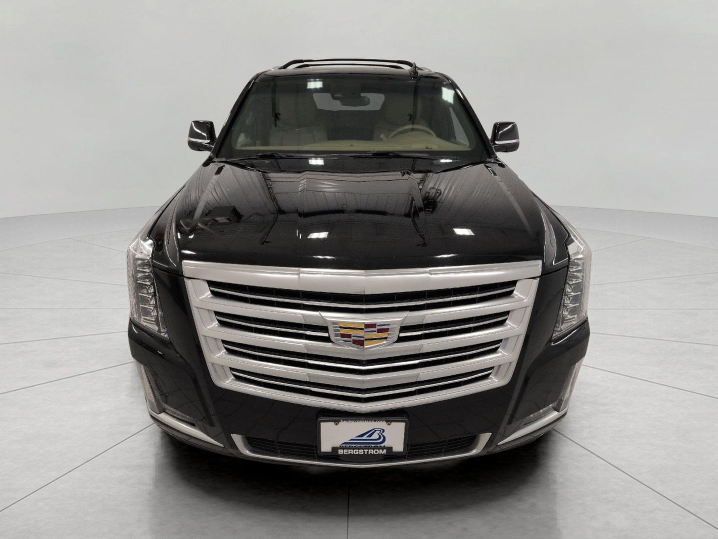 Used 2019 Cadillac Escalade ESV Platinum AWD/4WD image 14