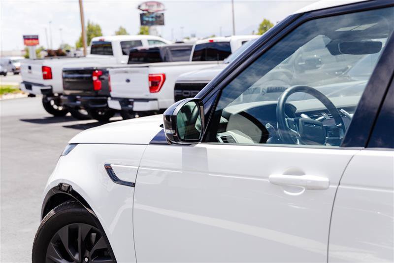 Used 2022 Land Rover Discovery S R-Dynamic AWD/4WD image 8