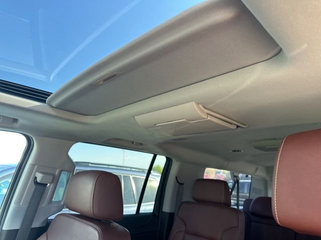 Used 2019 Chevrolet Suburban Premier w/ Premier Plus Edition AWD/4WD image 9