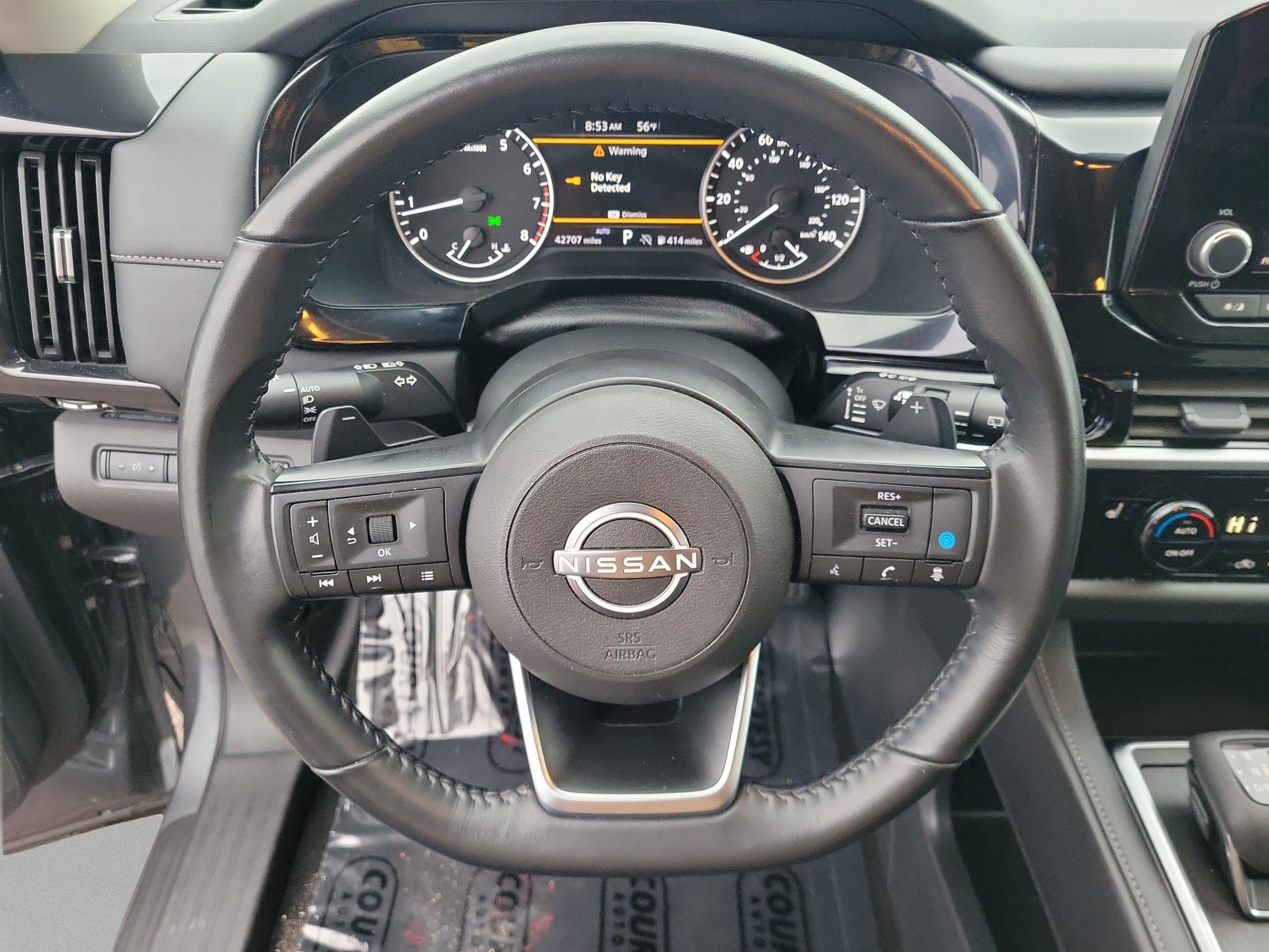 Certified 2025 Nissan Pathfinder SV image 27