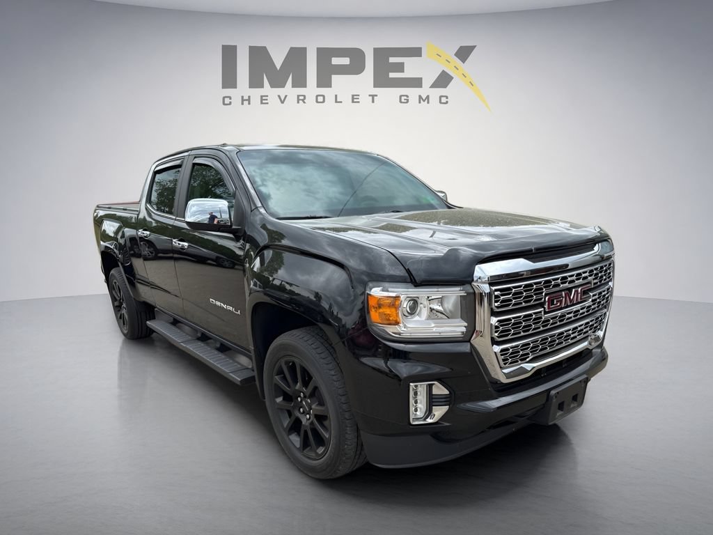 Used 2022 GMC Canyon Denali w/ Denali Black Edition Package AWD/4WD image 4