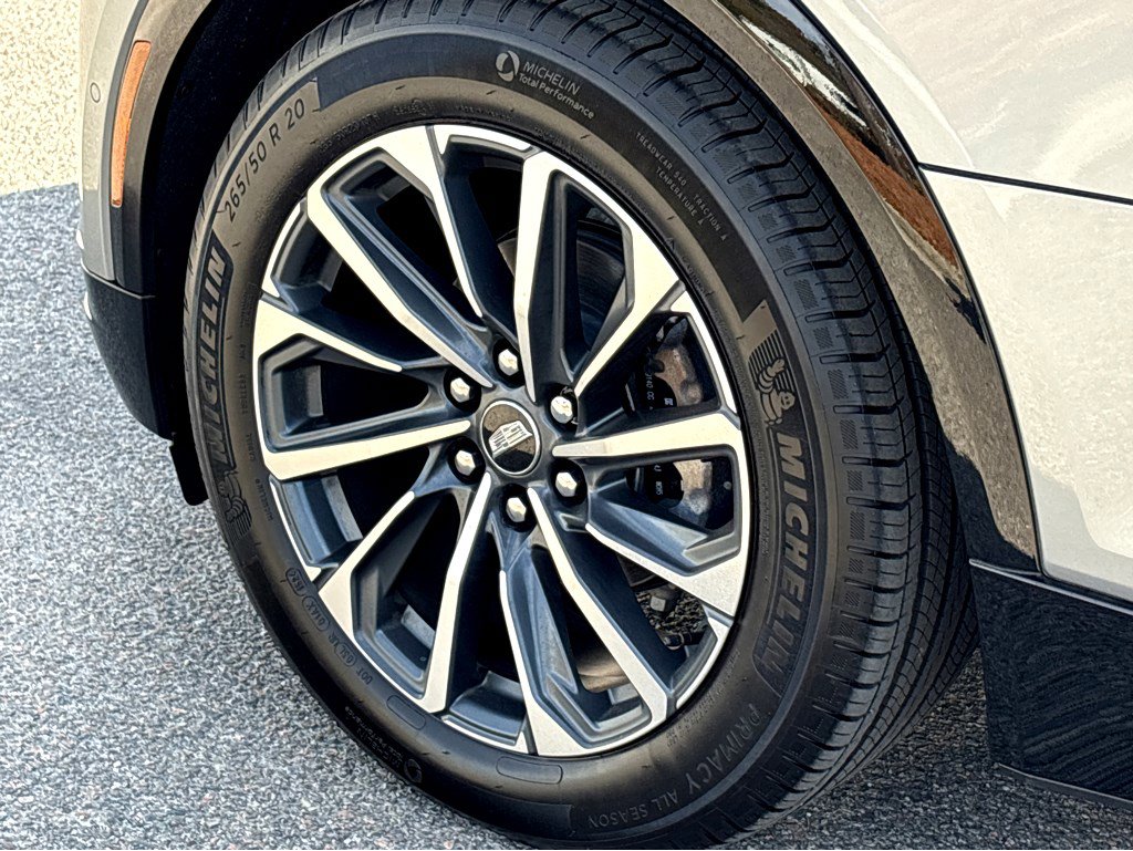 Used 2024 Cadillac Lyriq Sport image 21