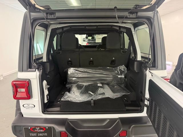 New 2026 Jeep Wrangler Unlimited Sport AWD/4WD image 8